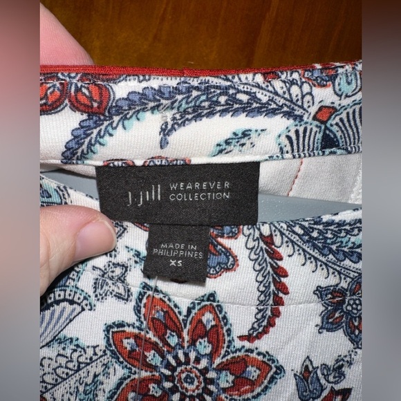 J. Jill Wearever Collection Top Tunic Vent‎ Pleat Button Back XS new with tags - Picture 3 of 4